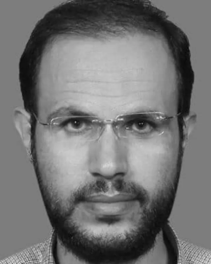Portrait of Refaat Alareer