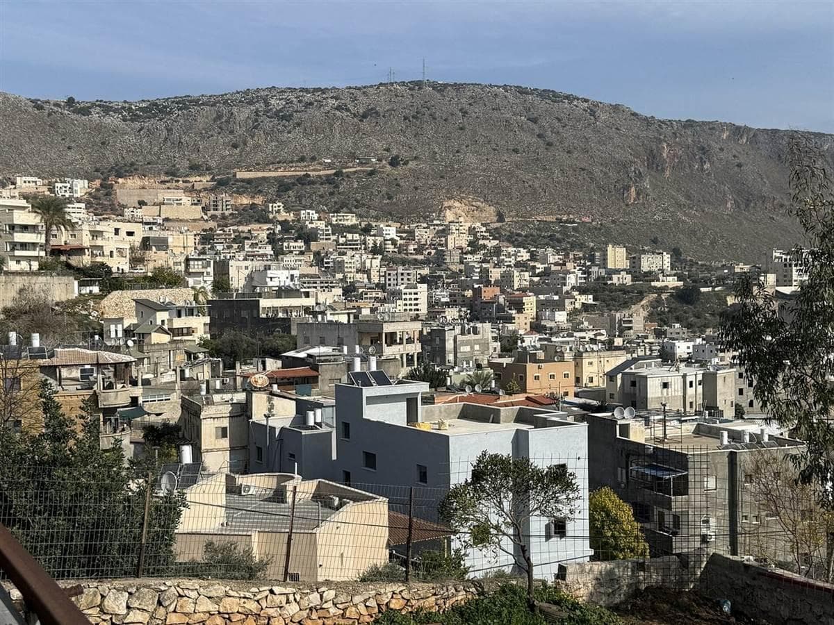 al-Bi’na and its valley
