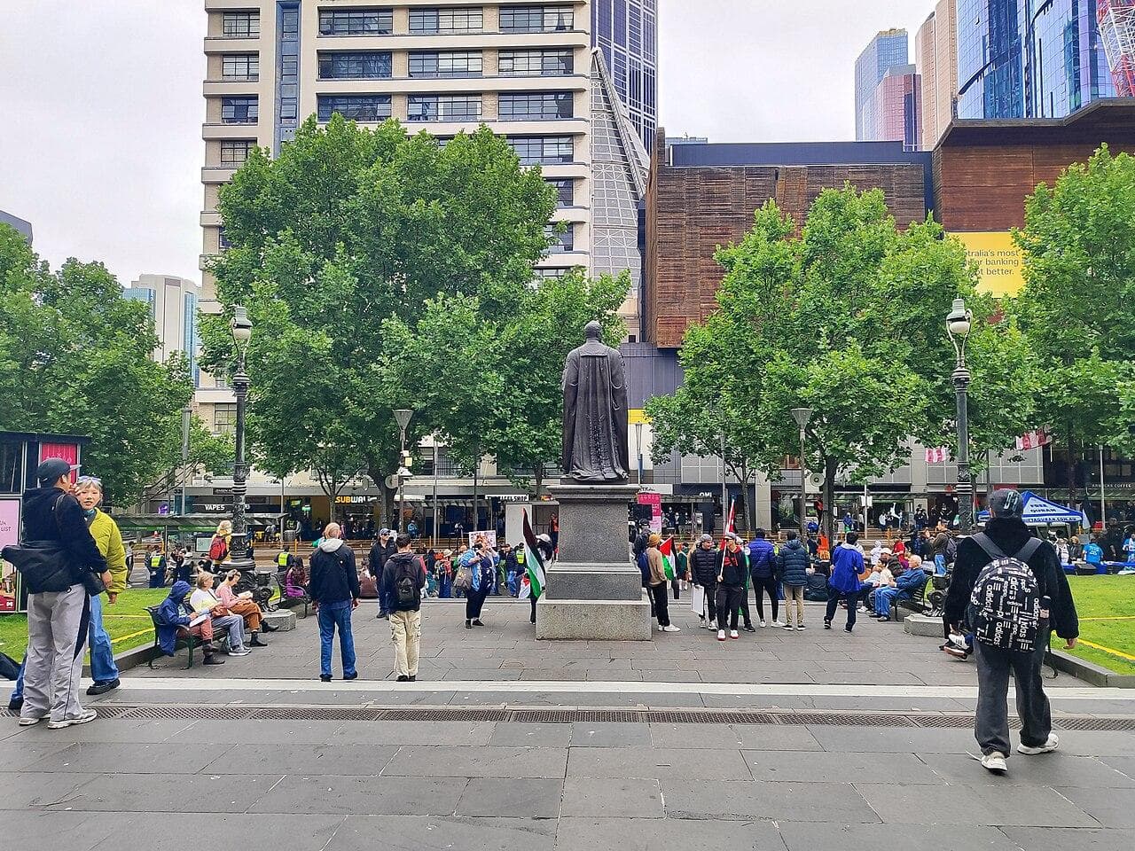 A gathering for Palestine at the State Library of Victoria, Melbourne, December 2023