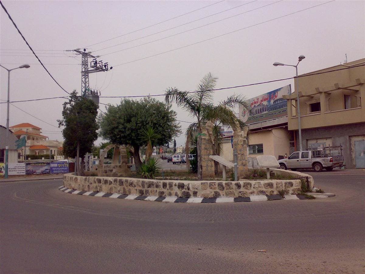 The well monument
