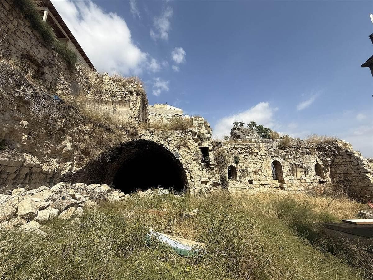 Old stone ruins in Deir al-Asad