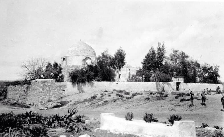 The shrine of Abu Hurayra, Yibna