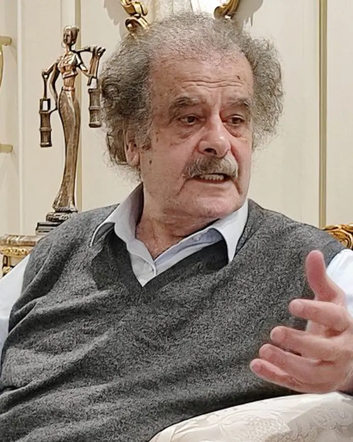 Portrait of Dr. Walid Saif
